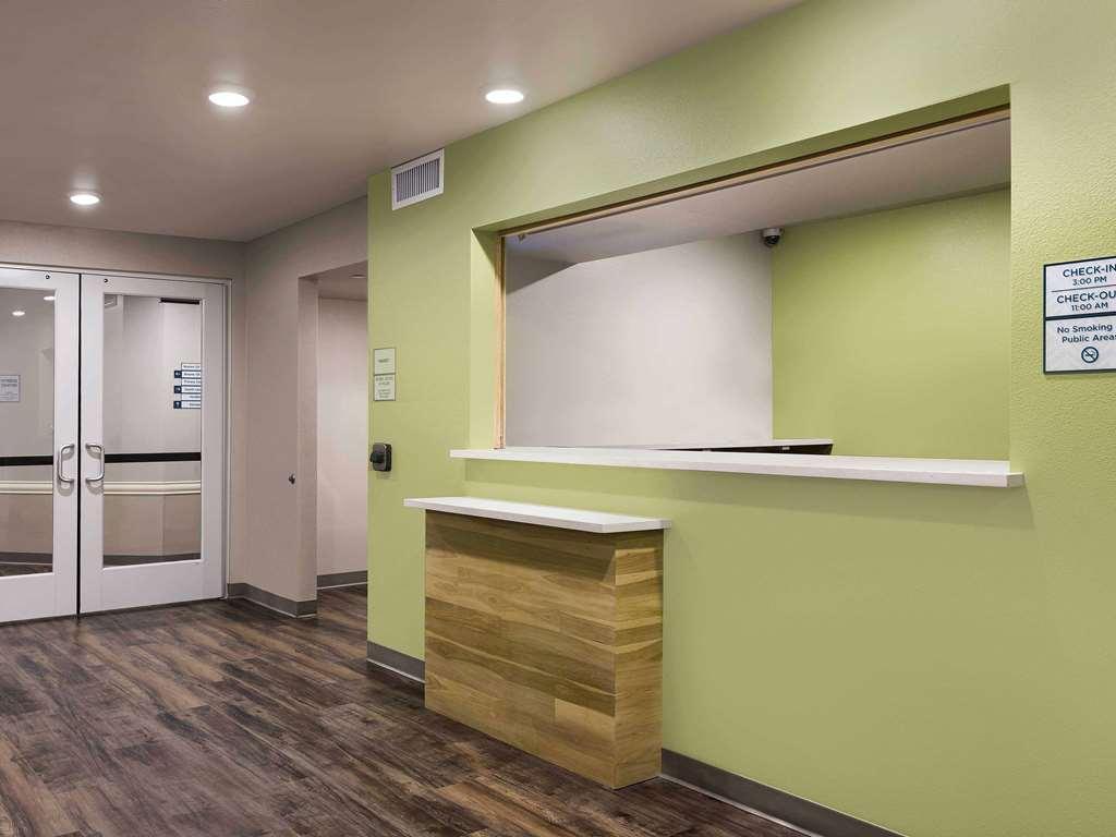 Woodspring Chicago Hotel Tinley Park